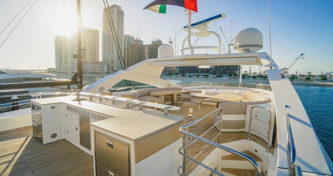 View 12: Sunseeker Lucien