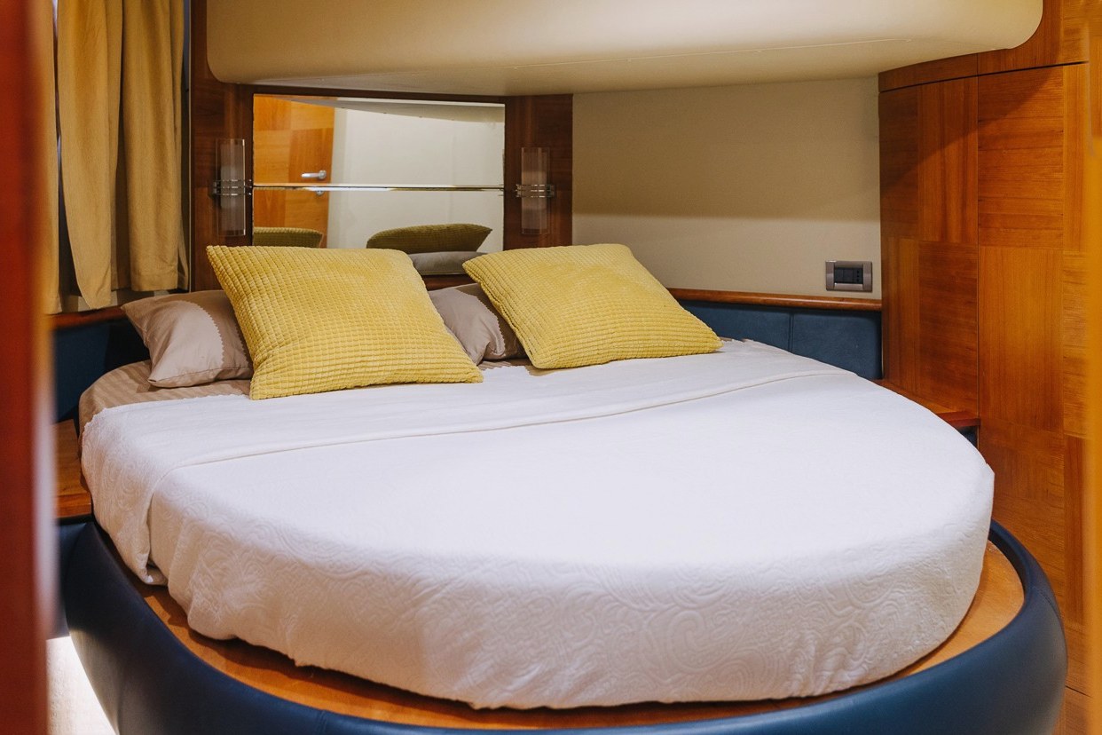 View 6: Azimut Monica