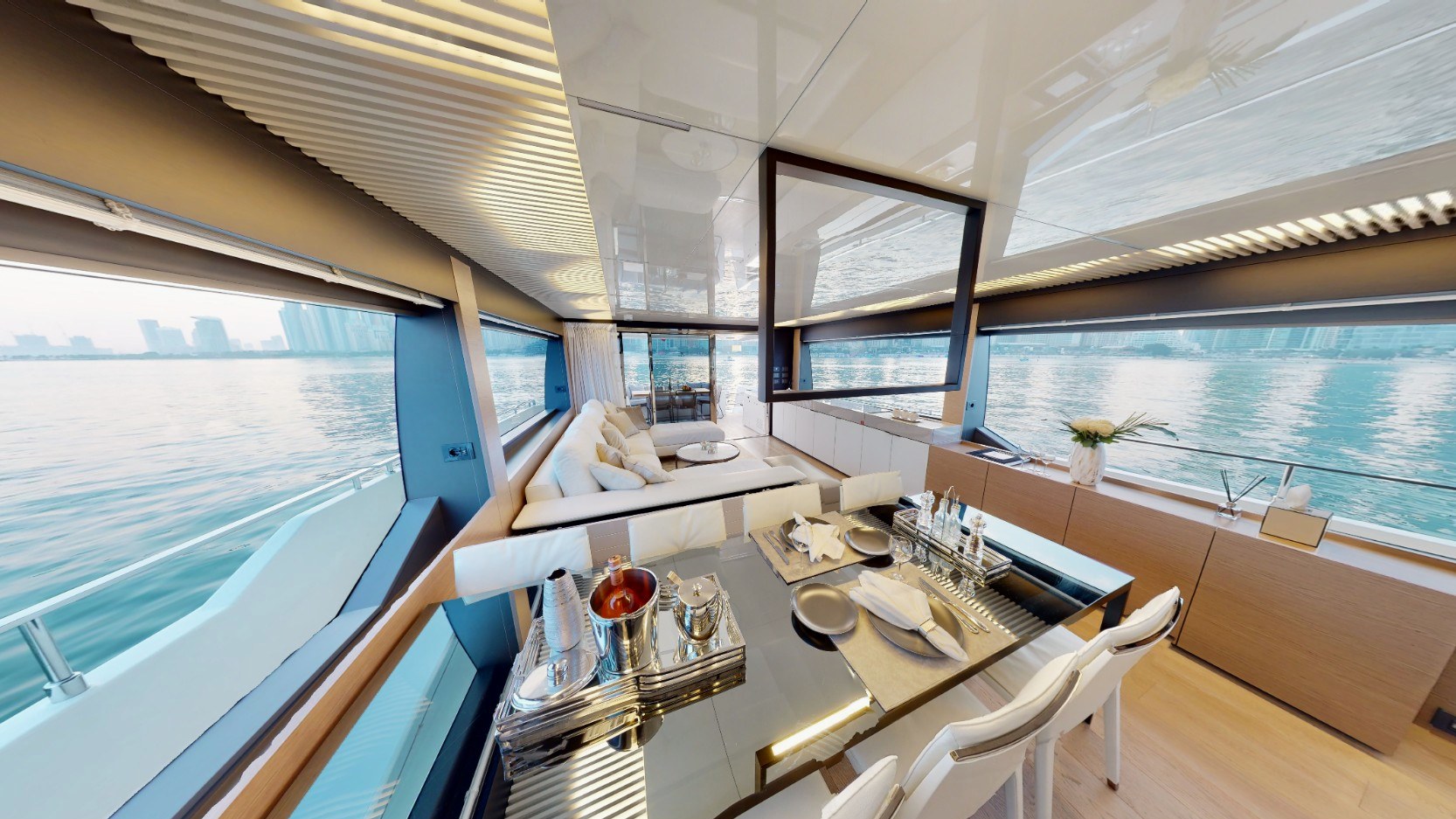 View 7: Ferretti 78 ft