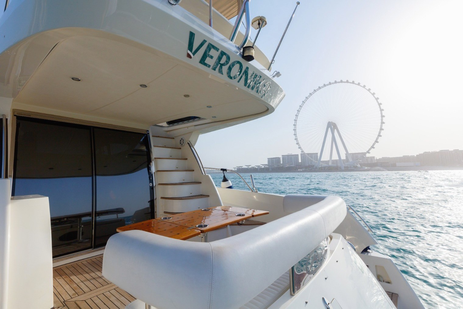 View 4: Numarine Veronika