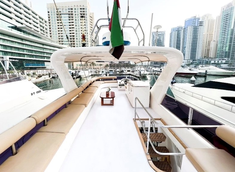 View 6: Dubai Marine Tisck