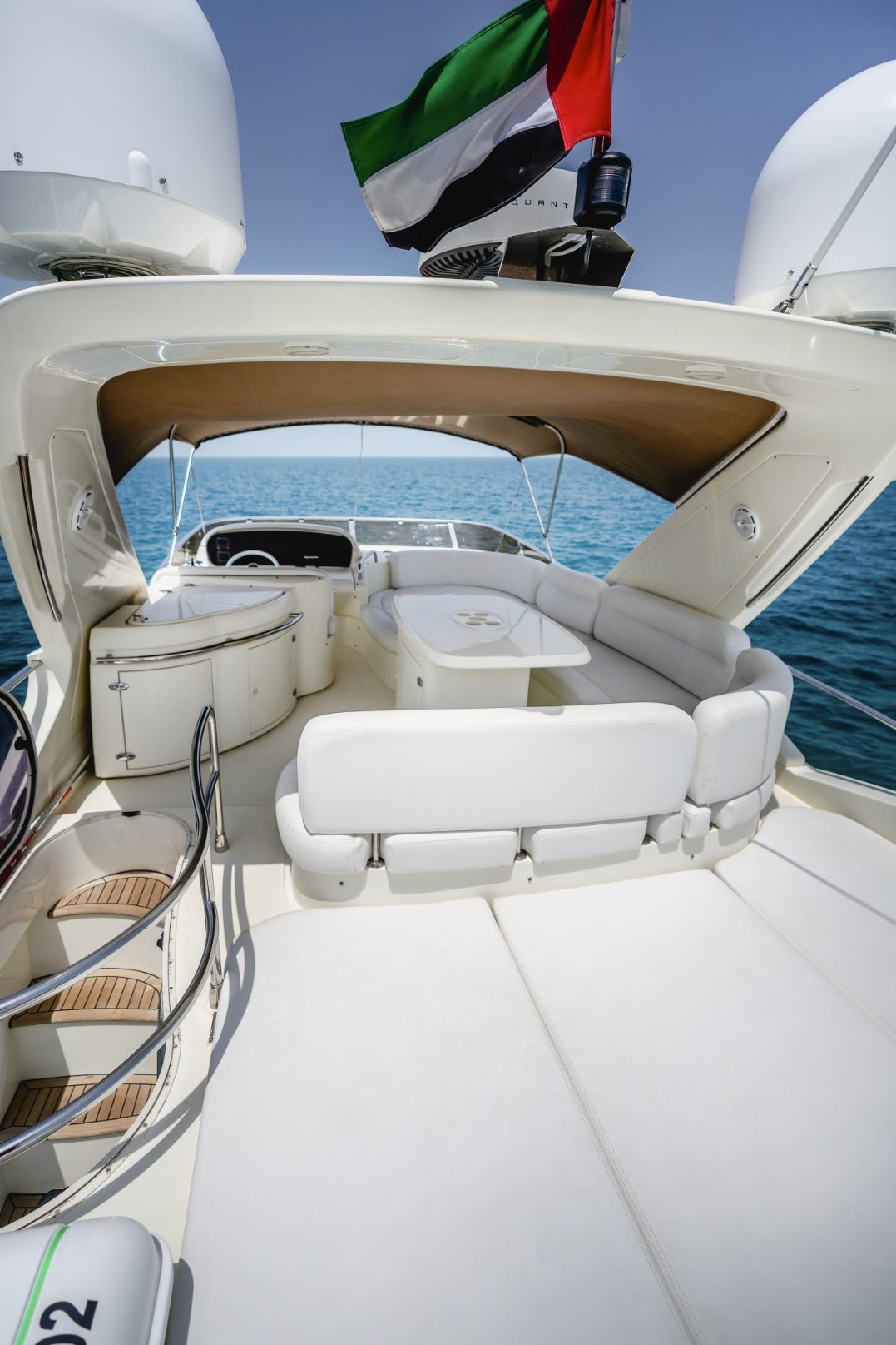 View 5: Azimut Lucky Star