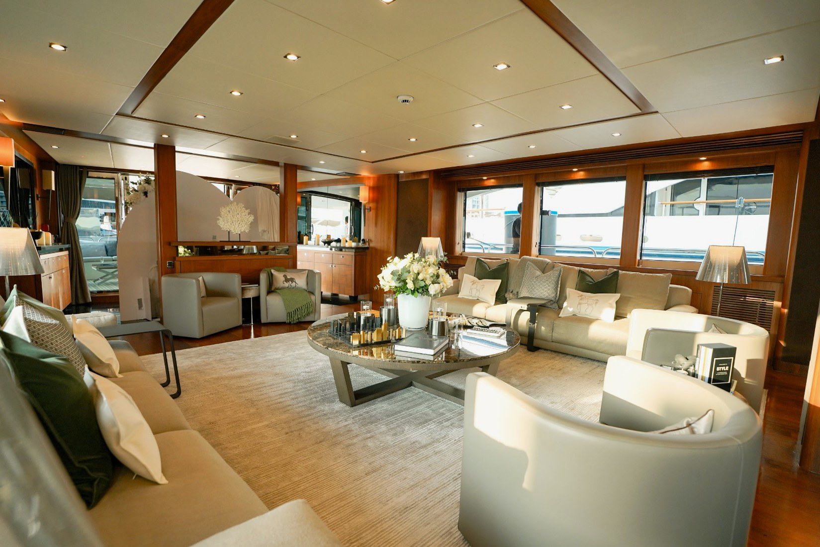 View 2: Sunseeker Encore