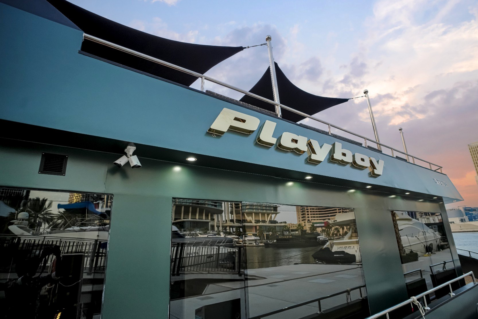 View 3: Play Boy Houseboat