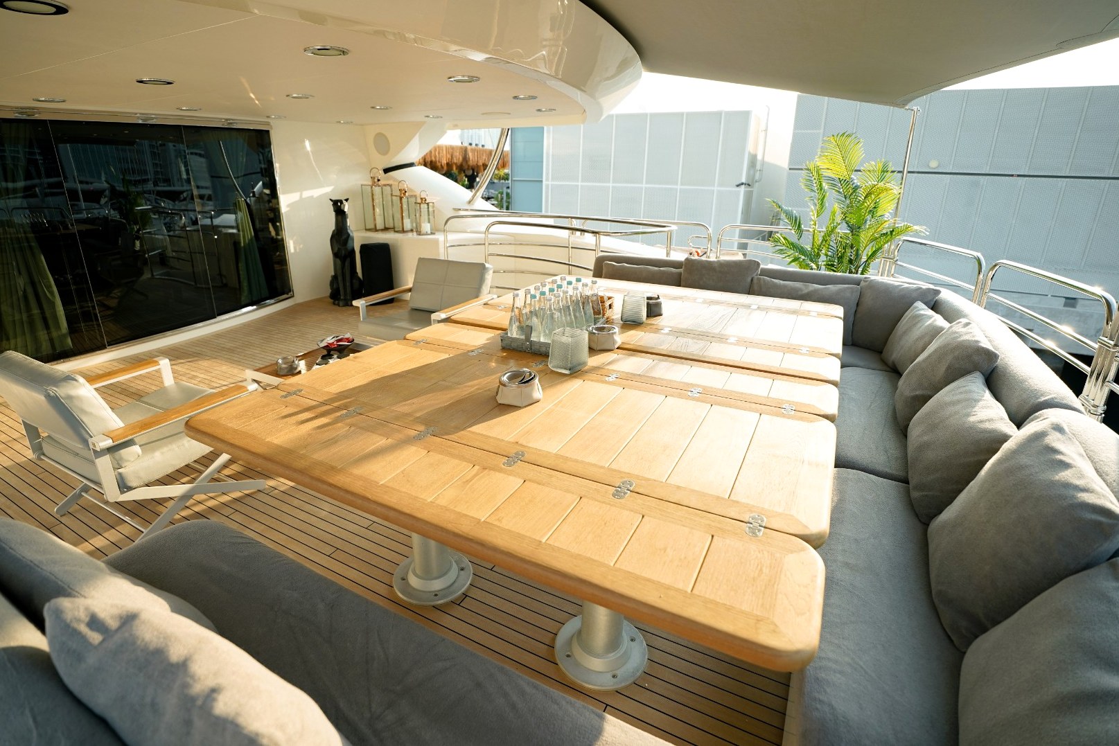 View 7: Sunseeker Encore