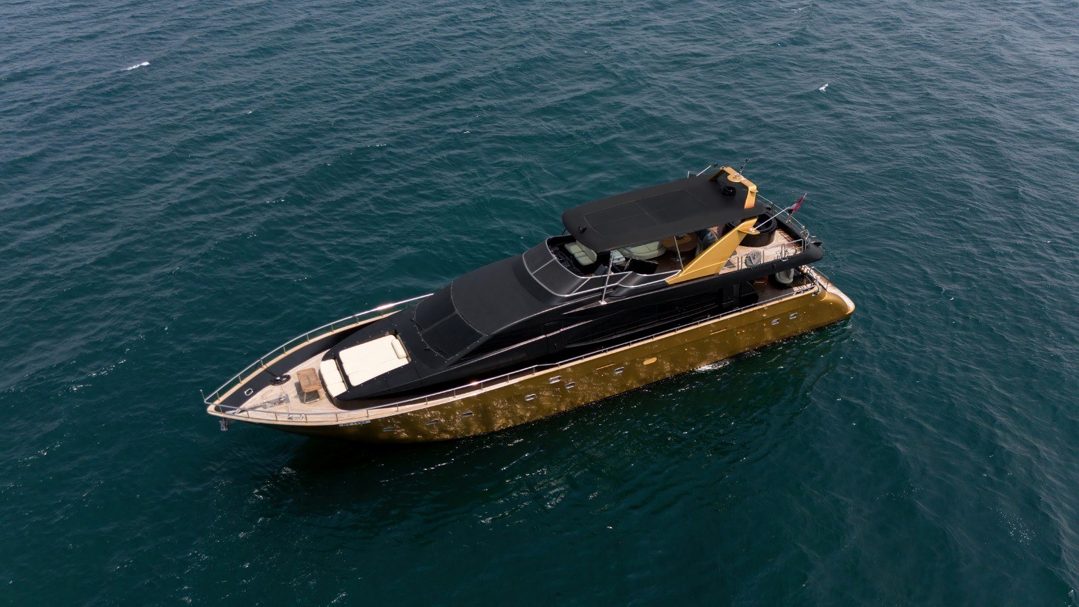 View 9: Azimut Anna