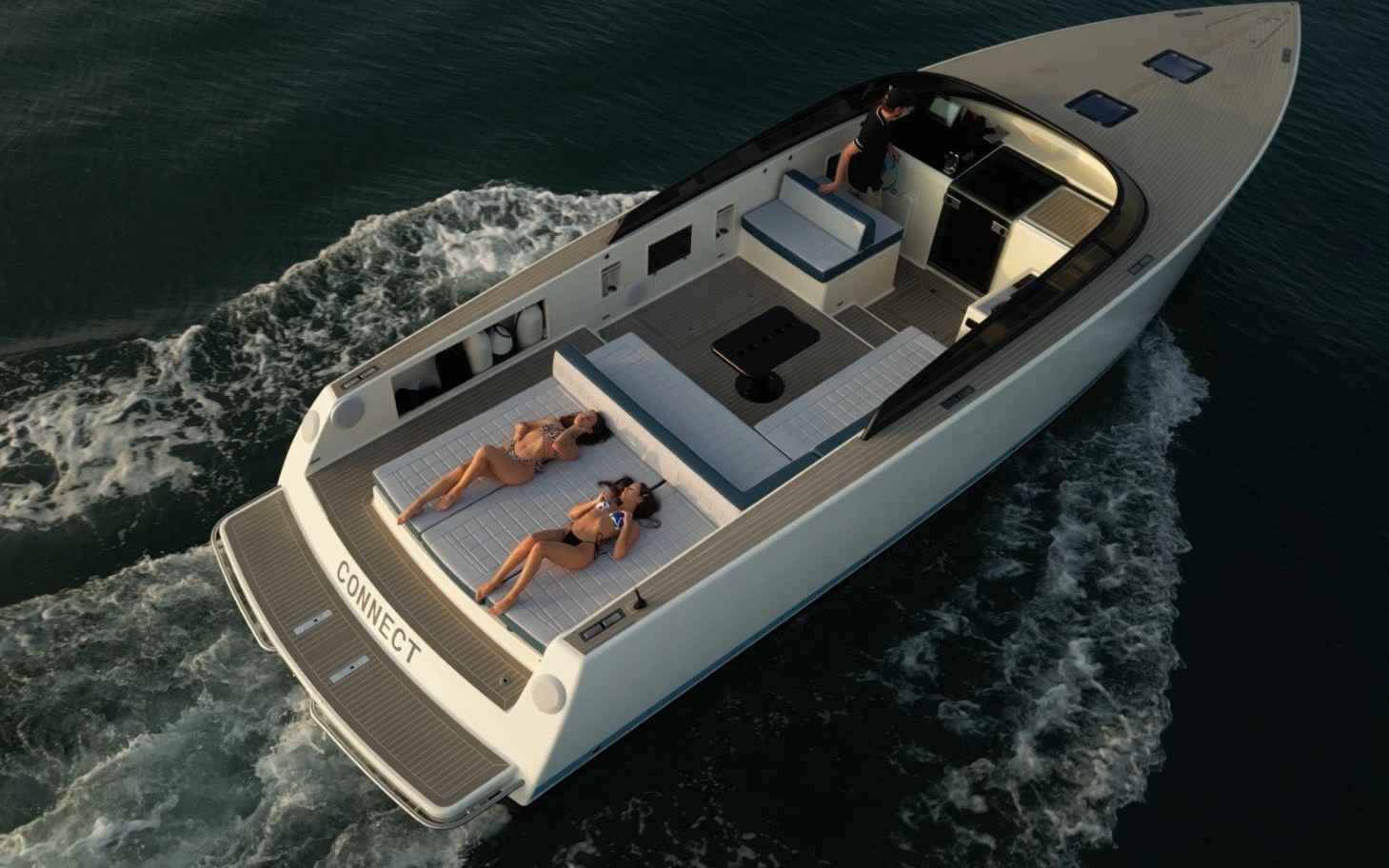 Van Dutch Connect for charter