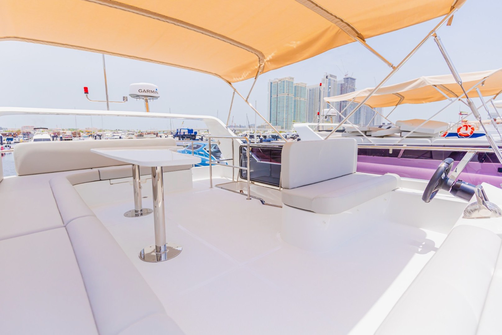 View 7: Sky Walker Axa