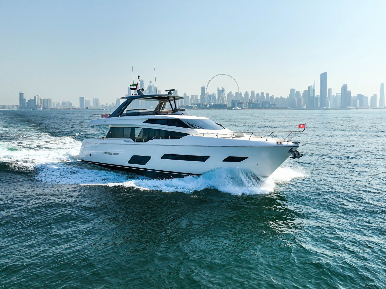 View 6: Ferretti 78 ft