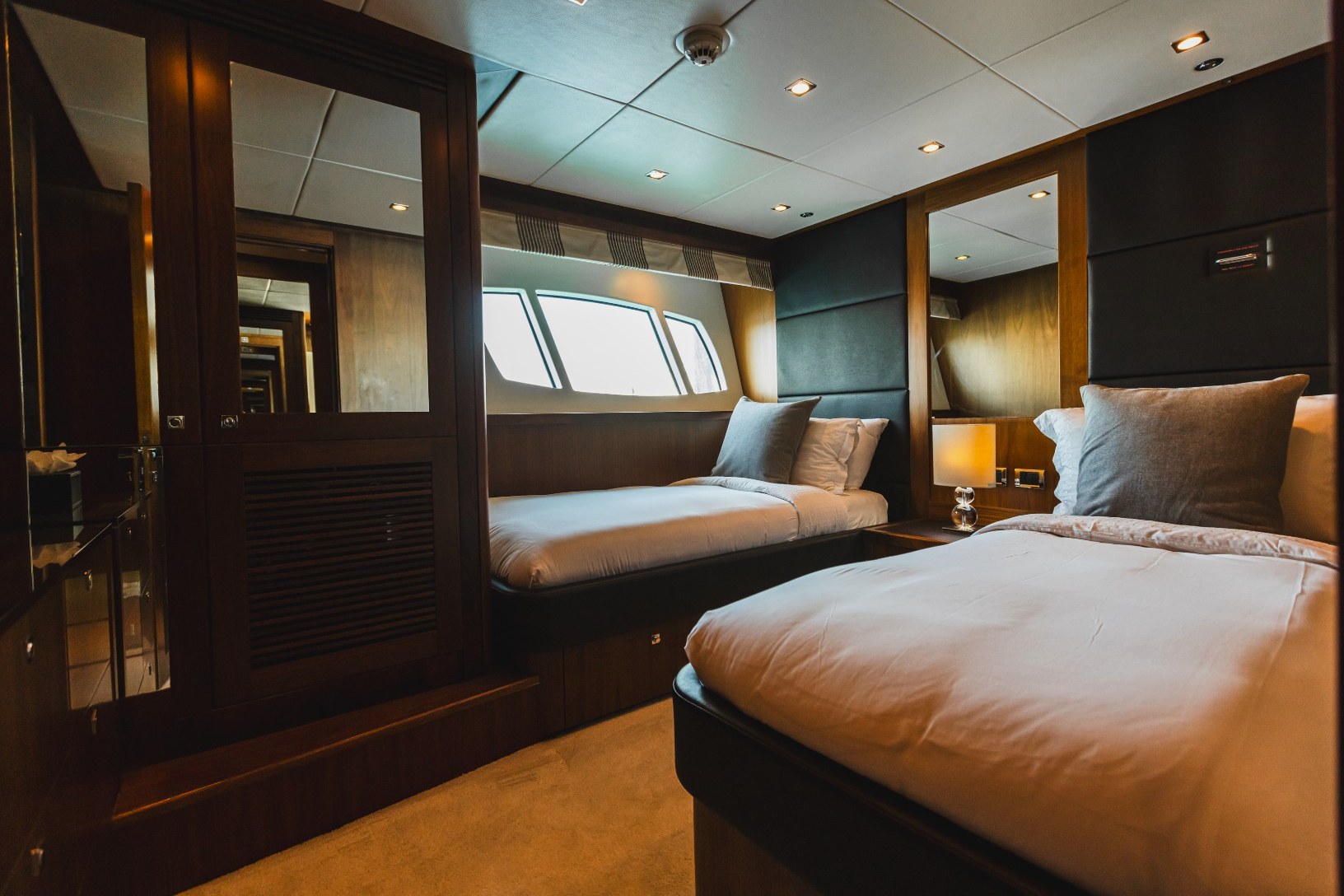 View 5: Sunseeker Lucien
