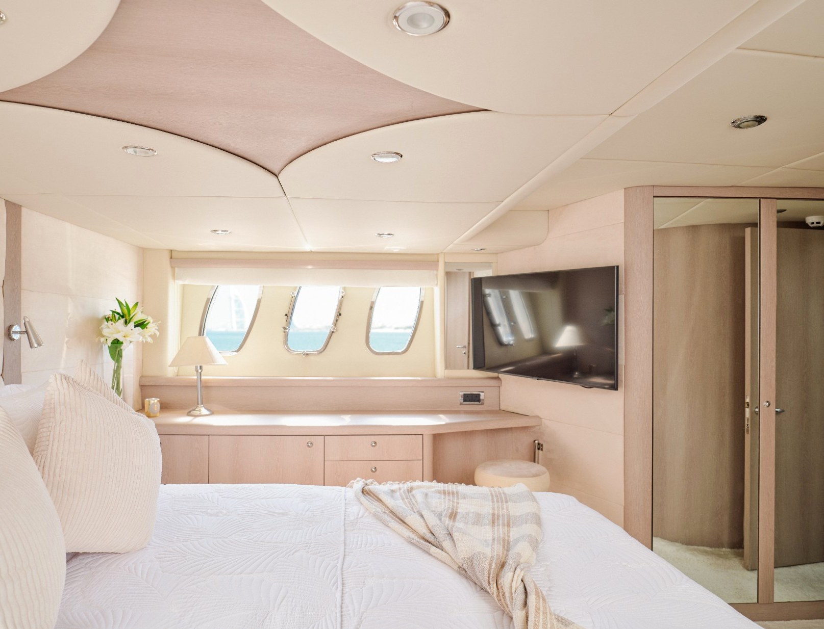 View 8: Sunseeker Satoshi