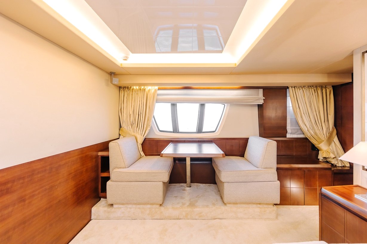View 9: Azimut Viktoria