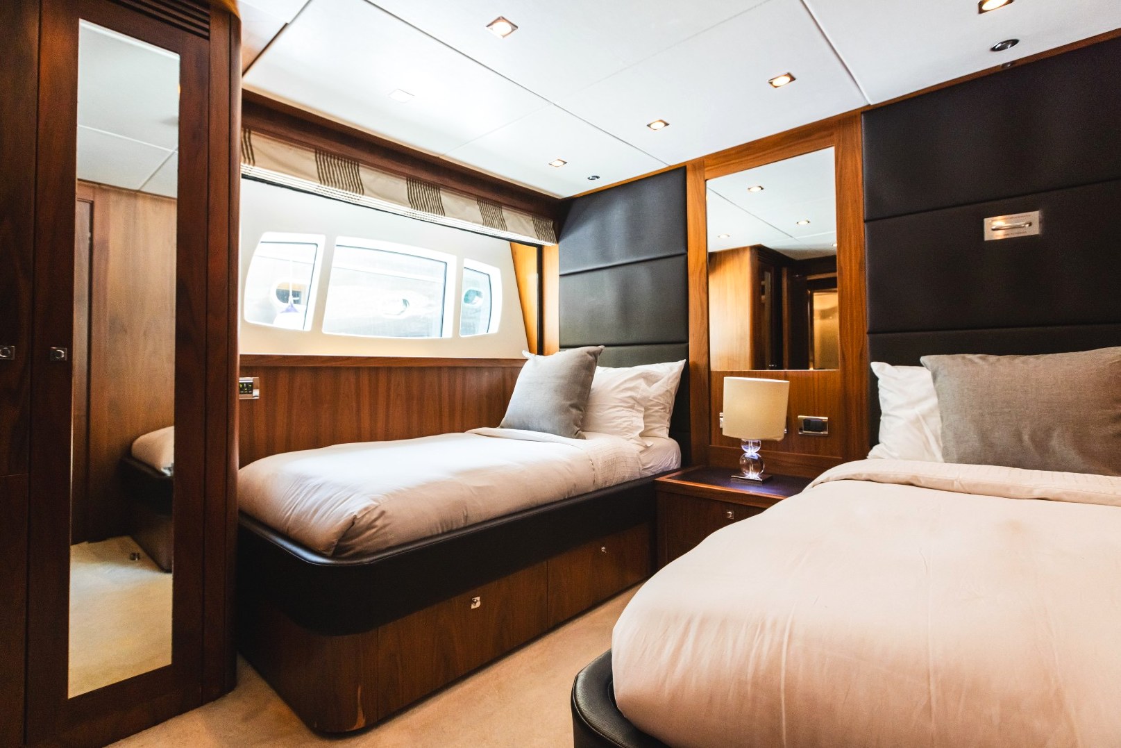 View 2: Sunseeker Lucien