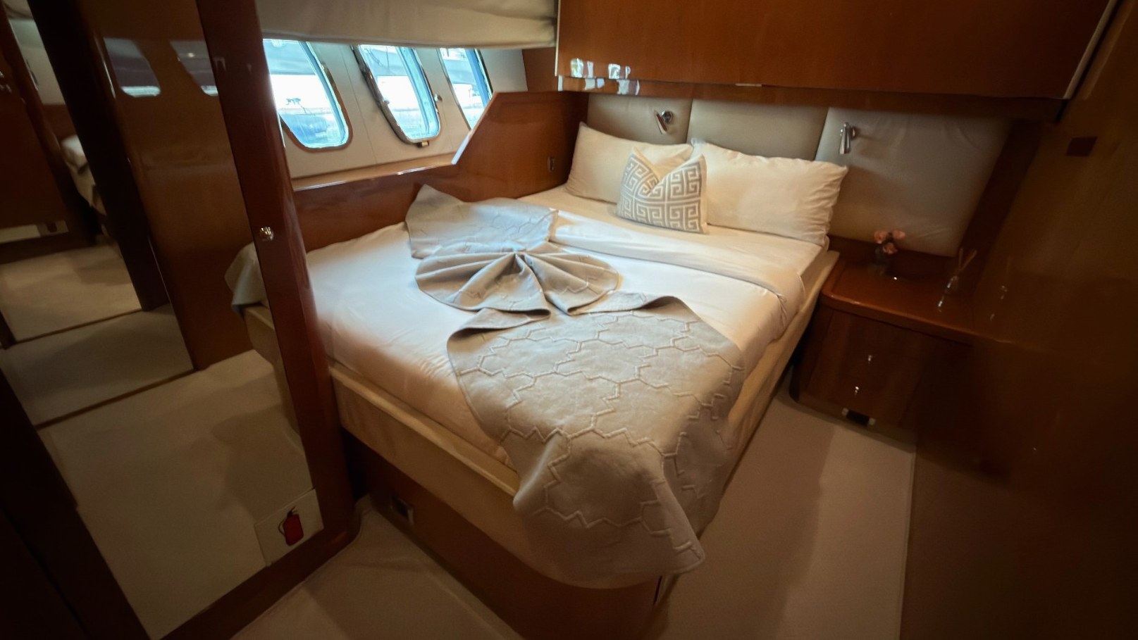 View 8: Sunseeker Aarna