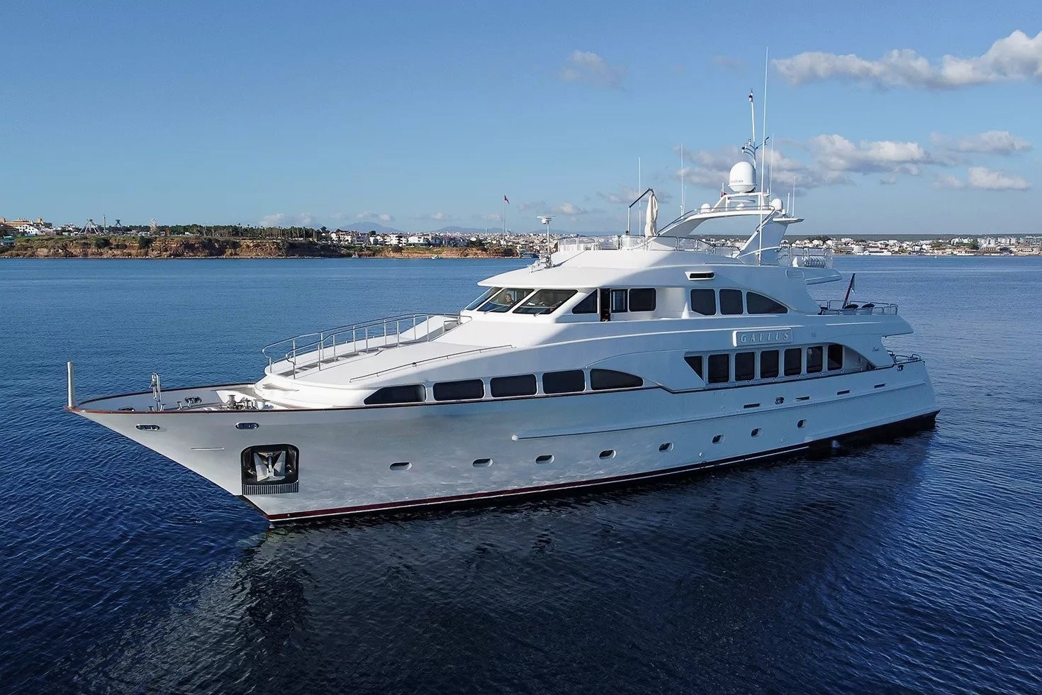 View 5: Benetti Gallus