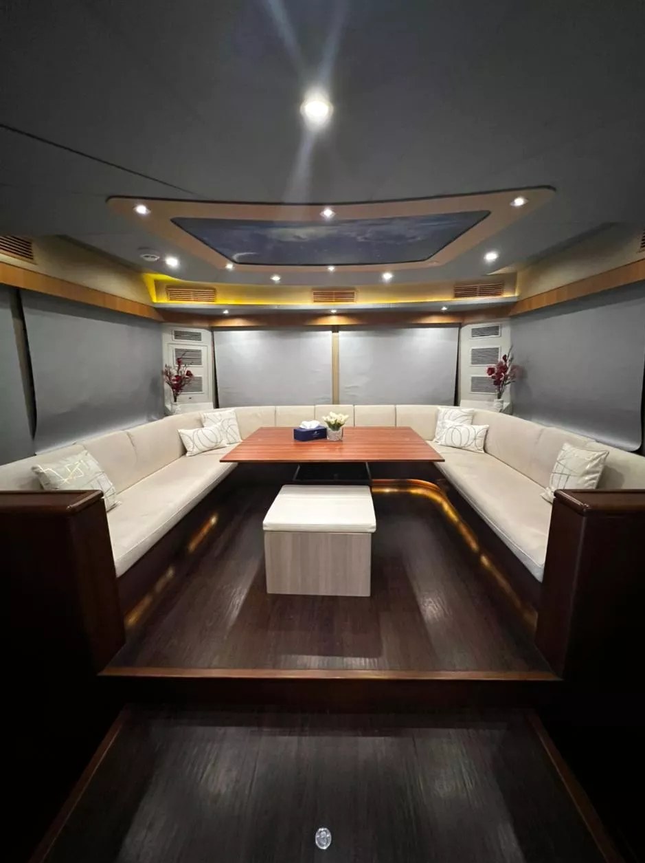 View 10: Sky Walker Explora