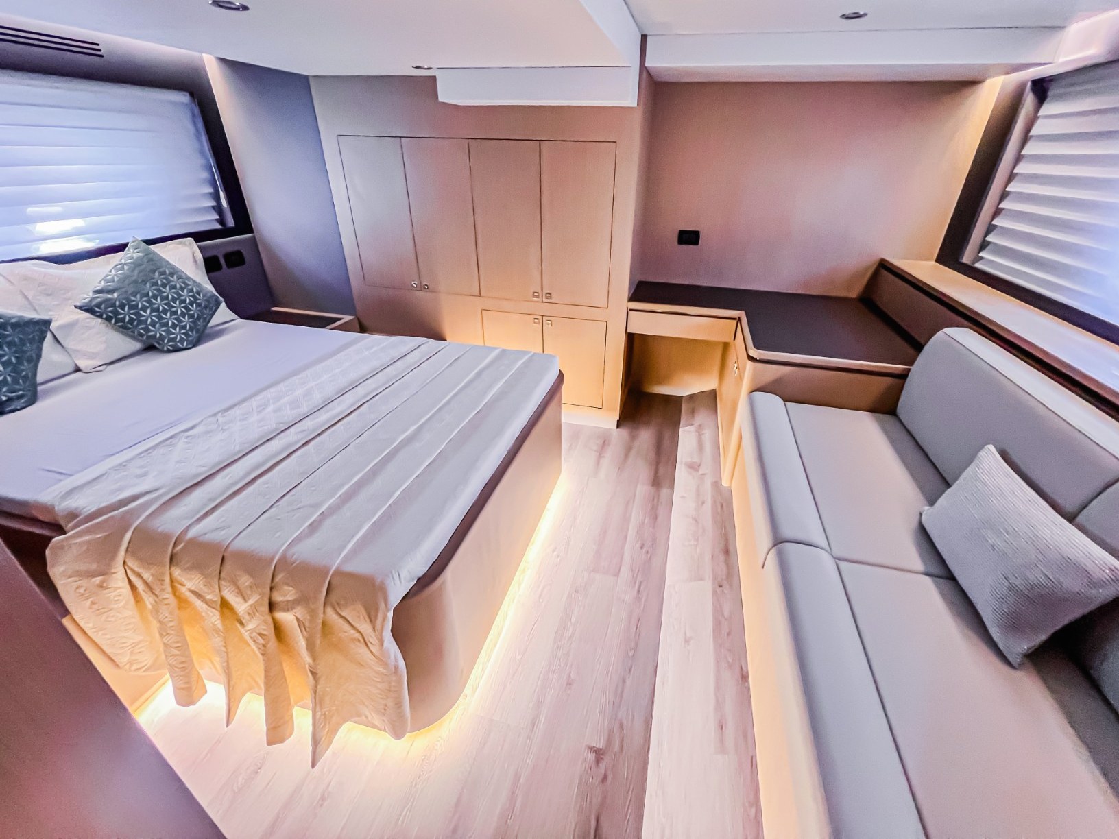 View 2: Sky Walker Lee
