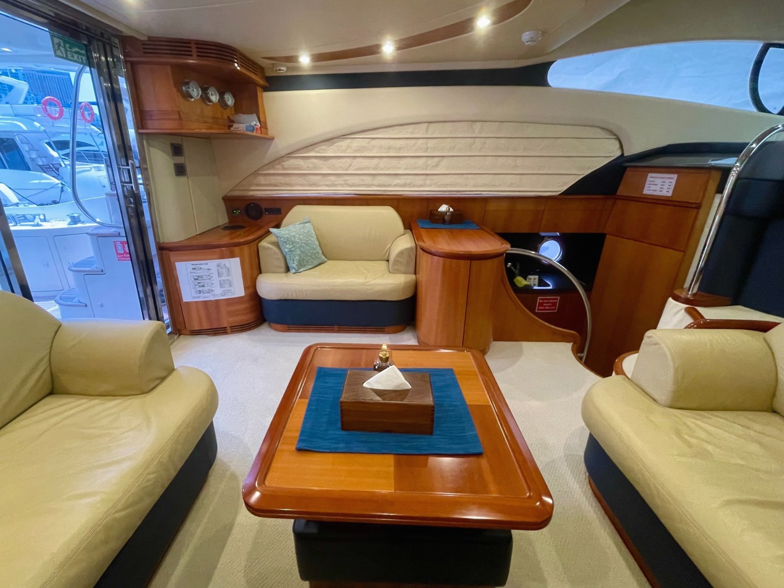 View 4: Azimut Grand Crew