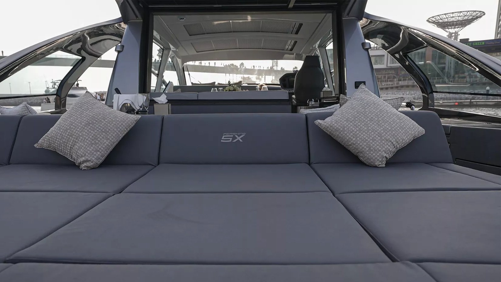 Aanzicht 10: Pershing 5X Shark Grey