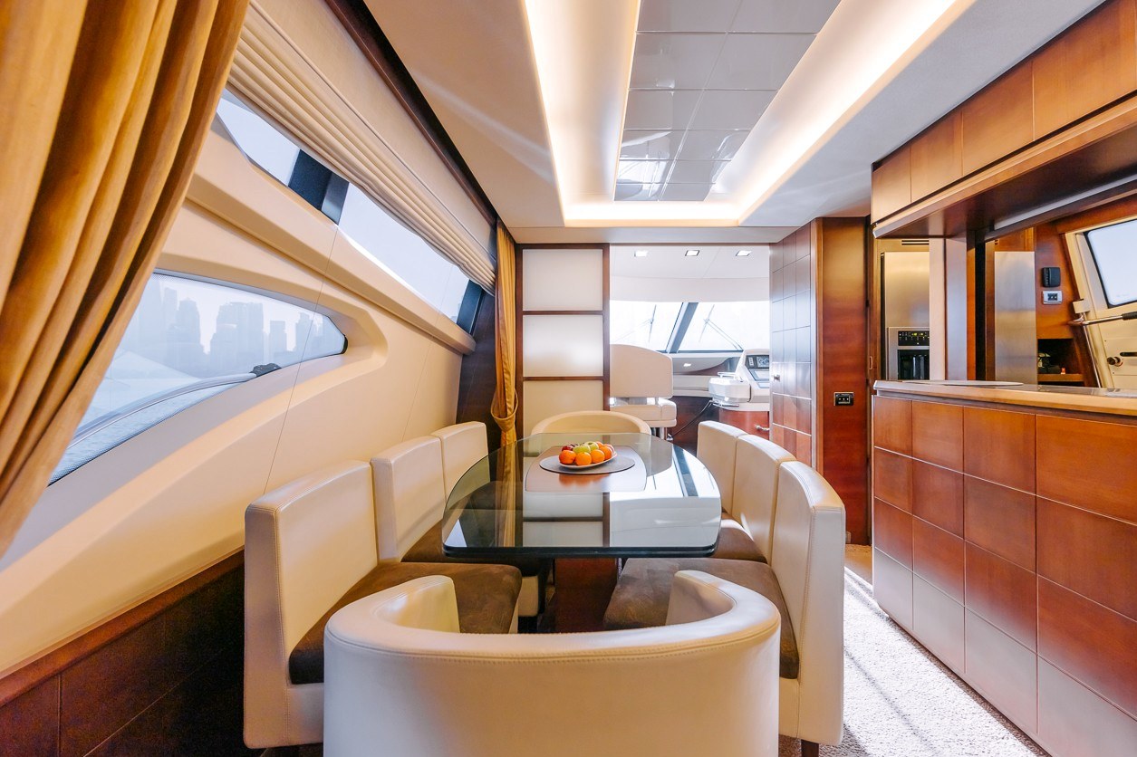 View 8: Azimut Viktoria