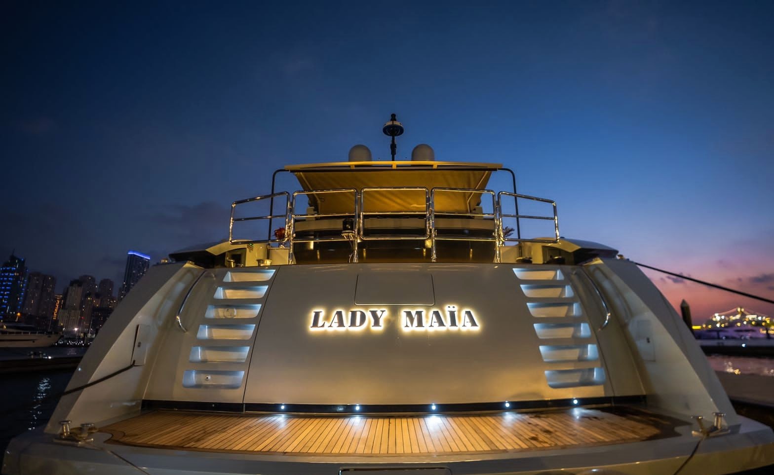 View 9: Lady Maya