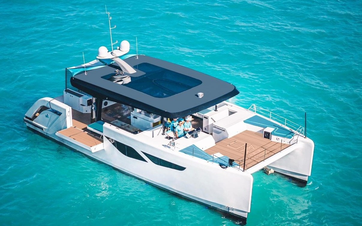 Catamaran Ozone for charter