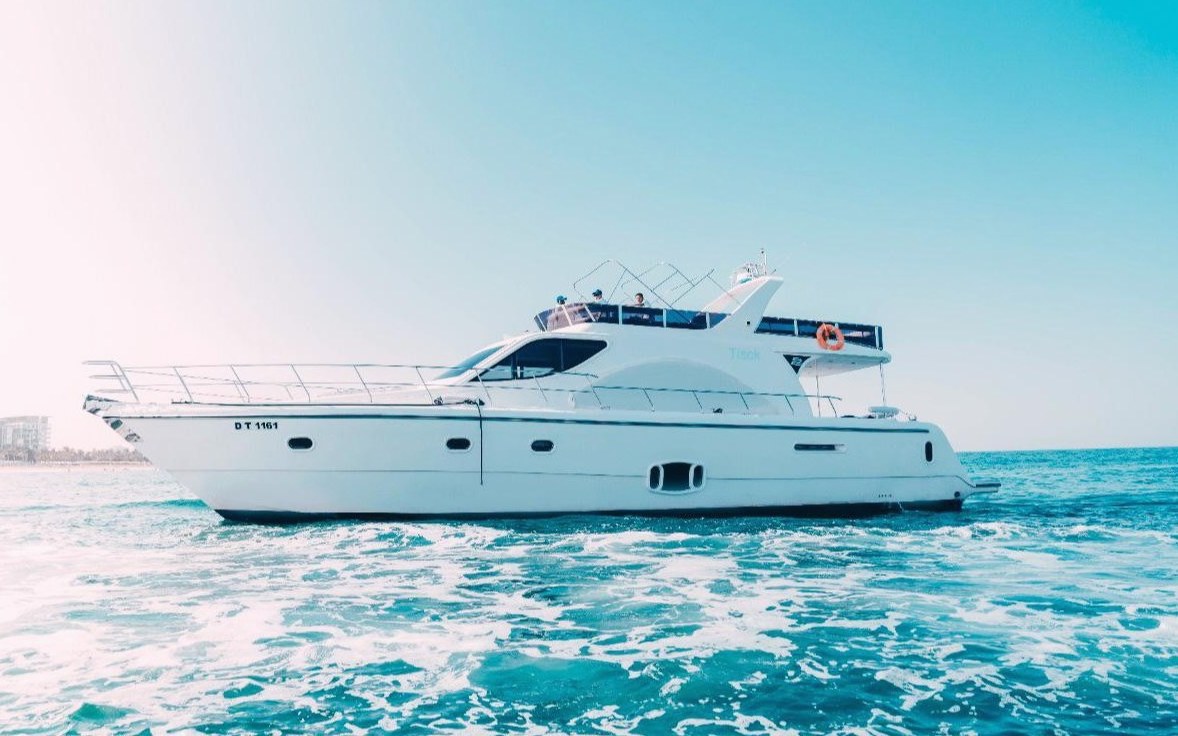 Dubai Marine Tisck for charter