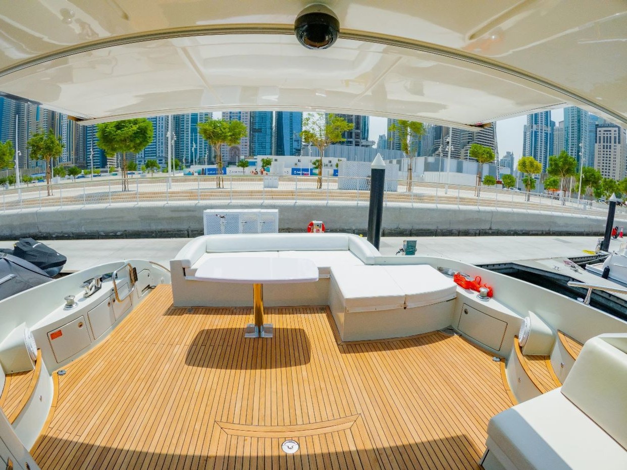 View 4: Azimut Sura