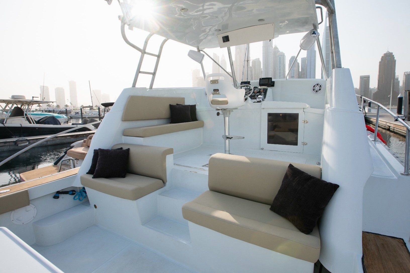 View 9: A-Salt Weapon Sport Fishing