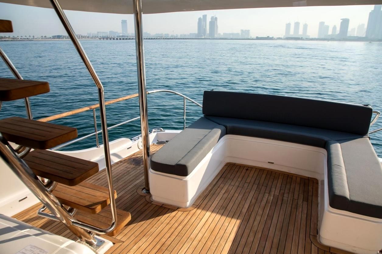 View 3: Vogue Hatteras
