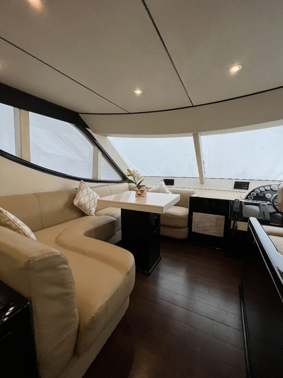 View 5: Dubai Marine Tisck