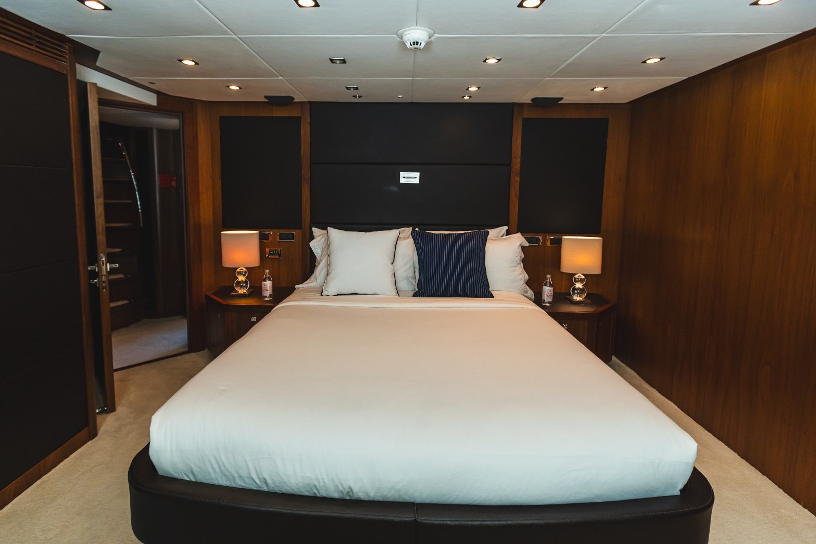 View 13: Sunseeker Lucien