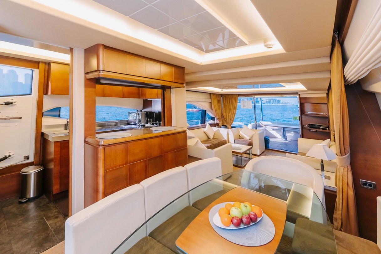 View 5: Azimut Viktoria