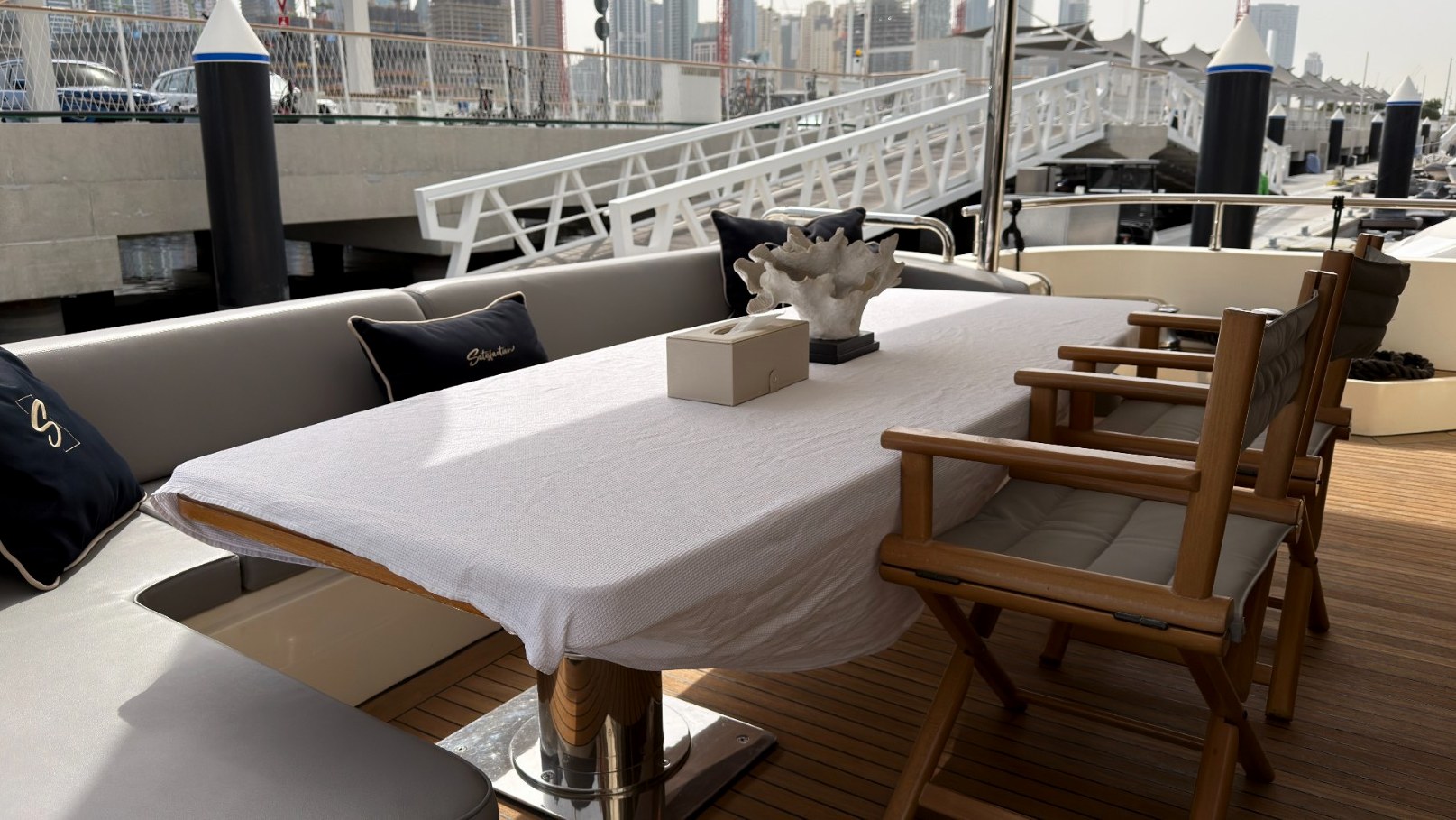 View 14: Azimut Satisfaction