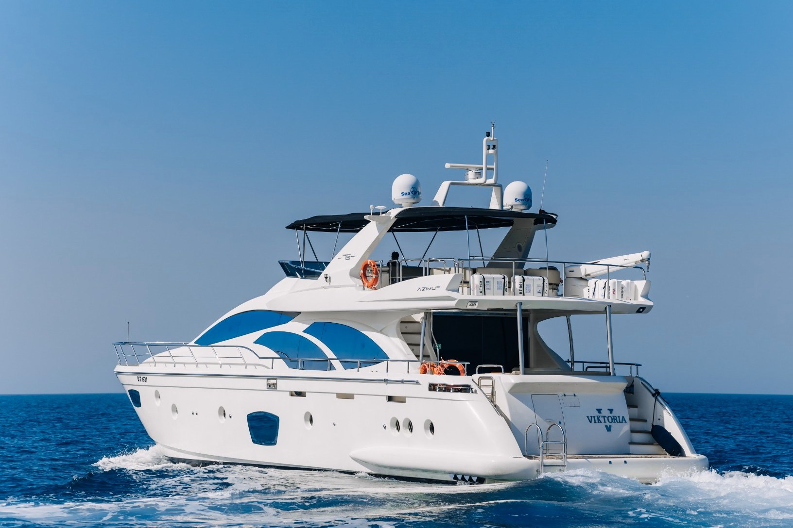 View 13: Azimut Viktoria