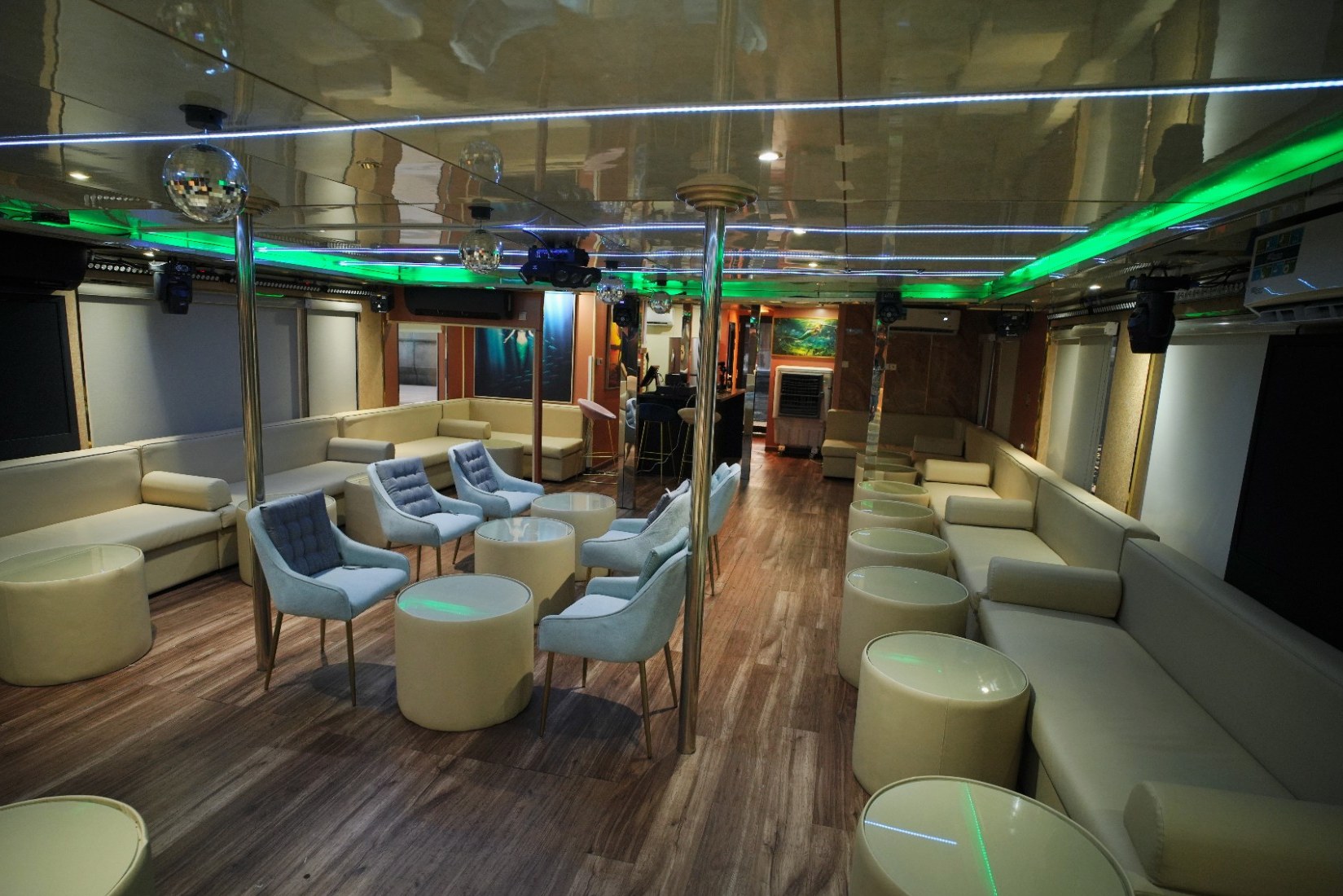 View 8: Play Boy Houseboat