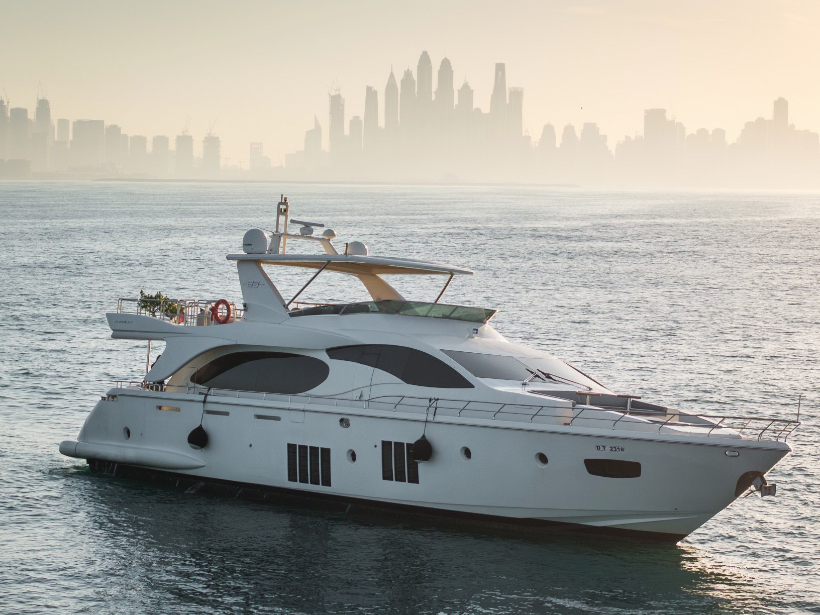 View 16: Azimut Satisfaction
