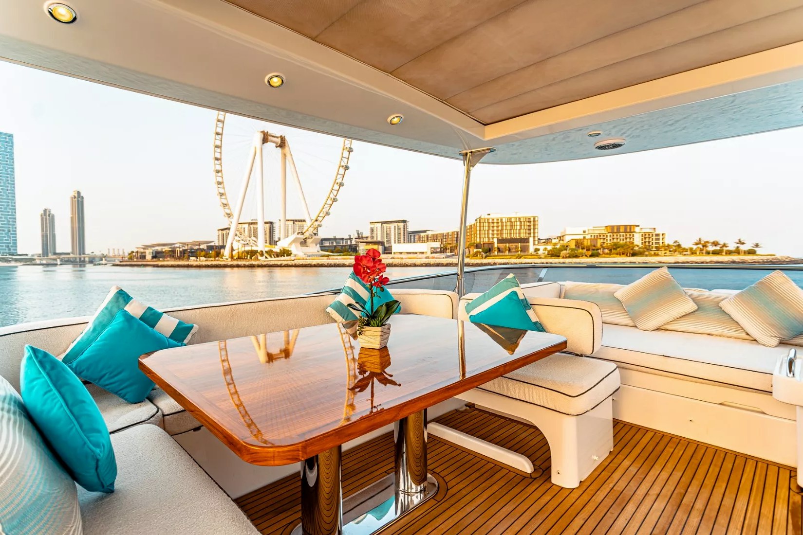 View 5: Azimut Magellano 66 ft